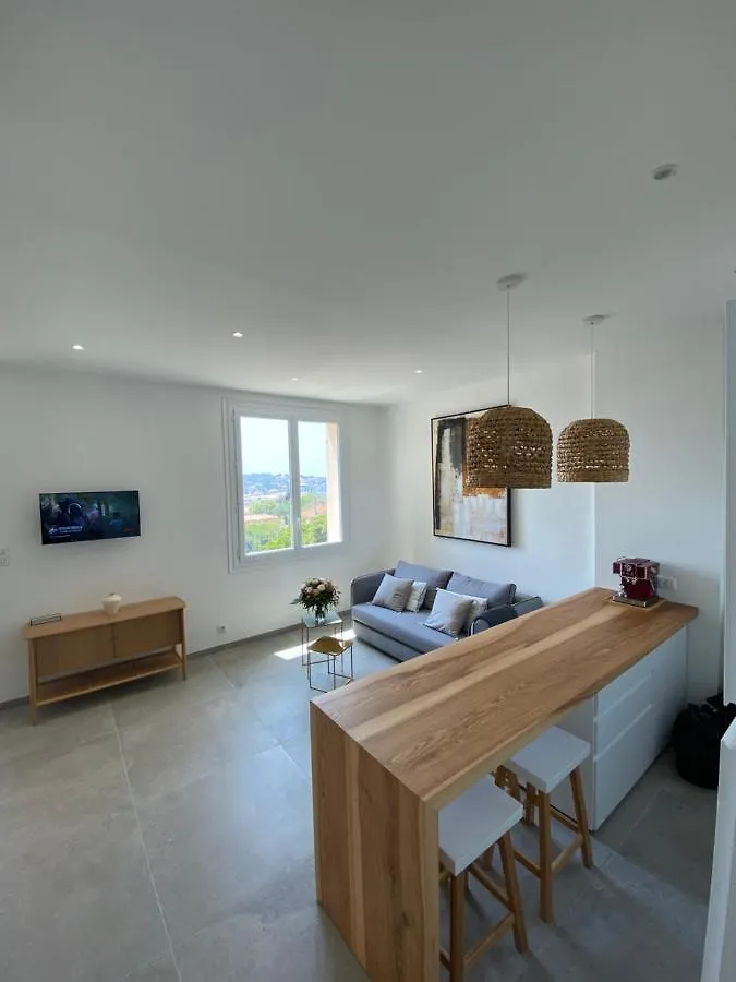 Petit Paradis A Sanary Avec Vue Mer Wifi Et Clim Apartment